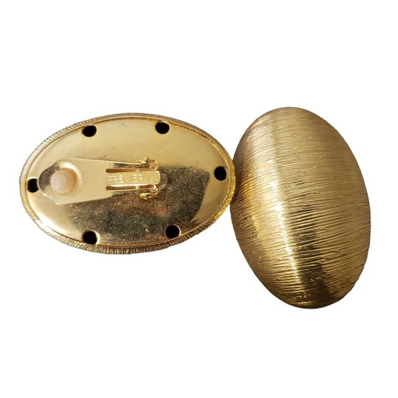 Premier Vintage Gold Tone Oval Textured Clip Earrings 1" - Picture 4 of 4